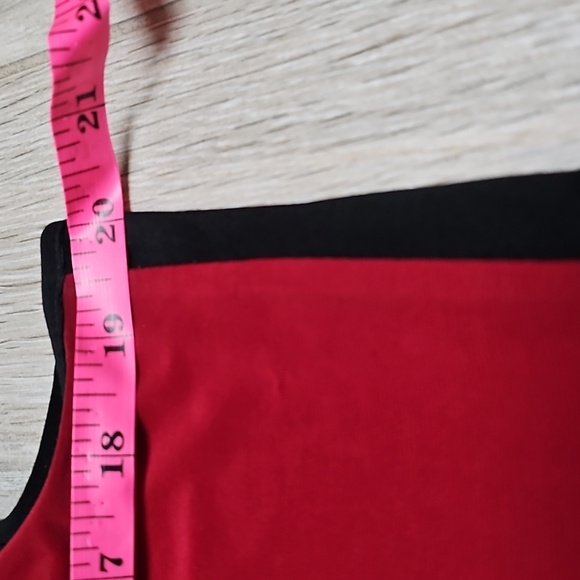 PerSeption Concept Sleeveless V Neck Dressy Shirt - Red with Black Trim - Picture 7 of 8